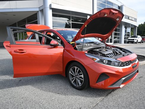Used 2022 Kia Forte LXS w/ LXS Technology Package image 12