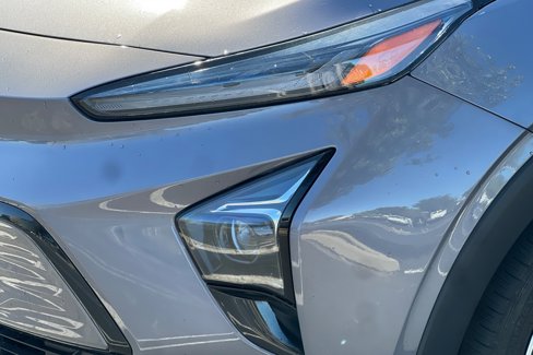 Certified 2022 Chevrolet Bolt EUV Premier w/ Sun & Sound Package image 50