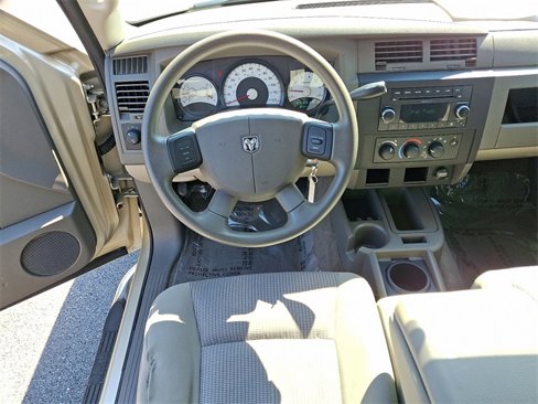 Used 2011 Dodge Dakota Big Horn w/ Convenience Group image 14