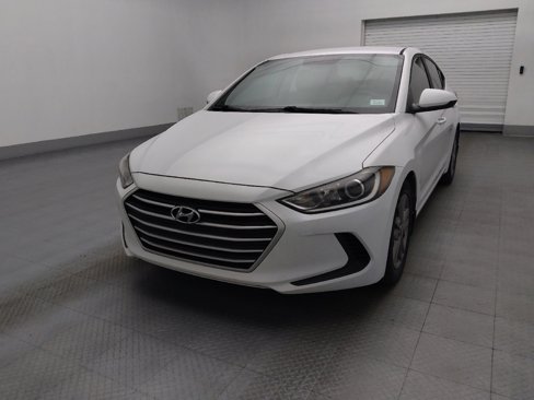 Used 2017 Hyundai Elantra SE image 15