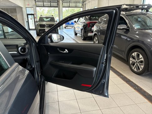 Certified 2023 Kia Forte GT-Line image 31