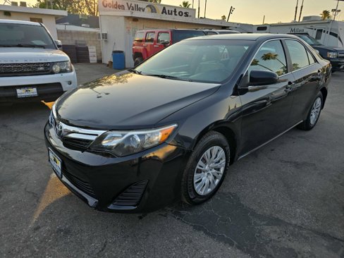 Used 2013 Toyota Camry L image 1