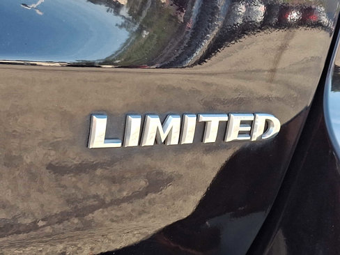 Used 2019 Jeep Grand Cherokee Limited image 33