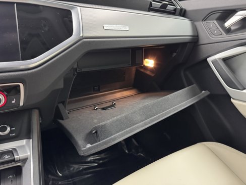 Used 2022 Audi Q3 2.0T Premium image 47