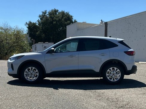 New 2025 Ford Escape Active image 3