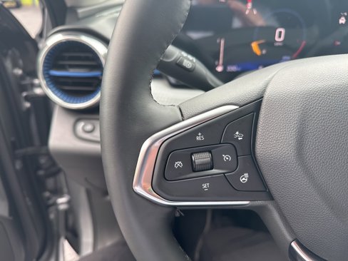 New 2025 Chevrolet Trax LT w/ Driver Confidence Package image 21