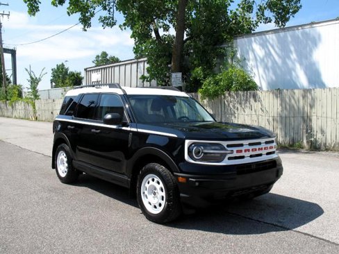 Used 2024 Ford Bronco Sport Heritage w/ Heritage Convenience Package image 2