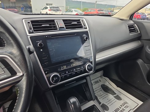 Used 2018 Subaru Outback 2.5i Premium image 22