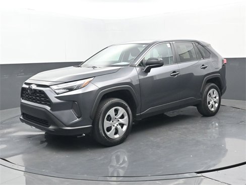 Used 2023 Toyota RAV4 LE image 23