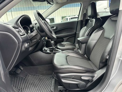 Used 2020 Jeep Compass Latitude image 19