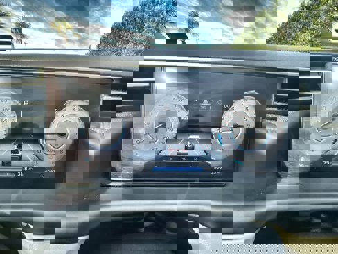 Used 2024 Hyundai Tucson Limited image 12