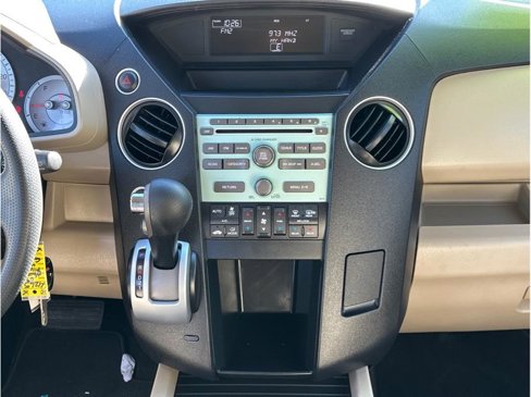 Used 2009 Honda Pilot EX image 17