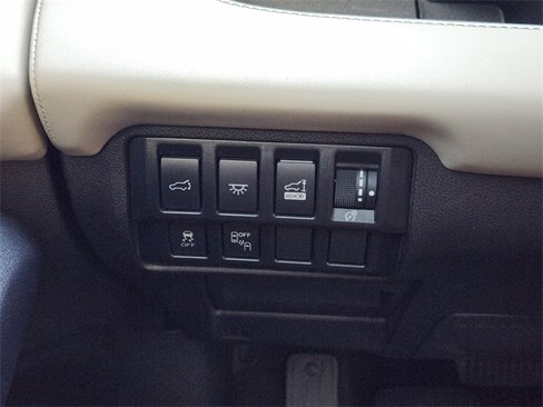 Used 2020 Subaru Ascent Limited w/ Technology Package image 23