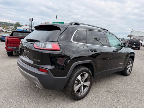 Used 2022 Jeep Cherokee Limited image 6