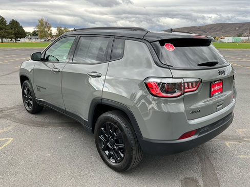 Used 2021 Jeep Compass Sport image 6
