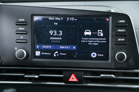 Used 2022 Hyundai Elantra SEL image 18