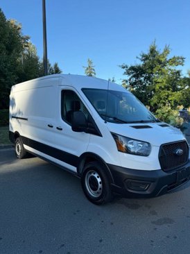 Used 2022 Ford Transit 250 Medium Roof image 10