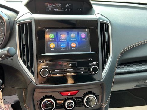 Used 2021 Subaru Crosstrek 2.0i Premium image 13