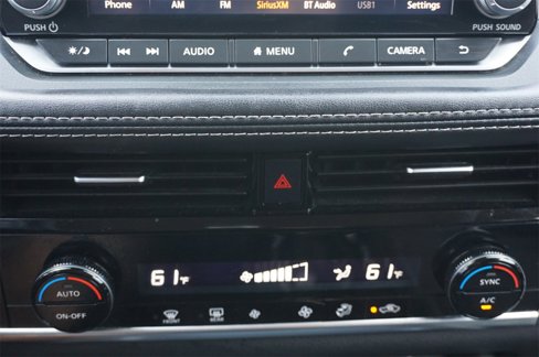 Used 2021 Nissan Rogue SV image 19