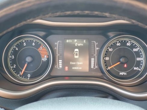 Used 2018 Jeep Cherokee Sport w/ Cold Weather Group image 24