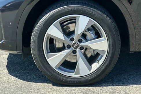 Used 2022 Audi Q5 2.0T Premium Plus image 25
