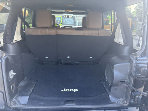 Used 2011 Jeep Wrangler Unlimited Rubicon w/ Dual Top Group image 24