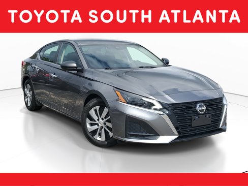 Used 2024 Nissan Altima 2.5 SV image 1
