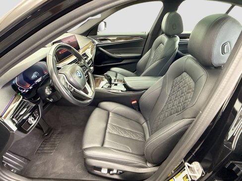 Used 2021 BMW 530i image 18