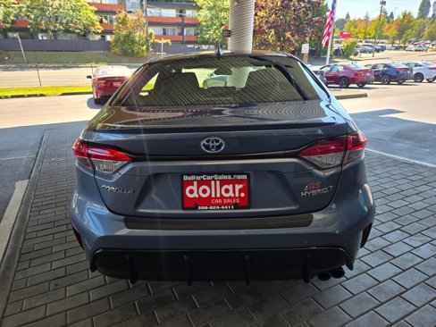 Used 2024 Toyota Corolla SE w/ SE Package image 6