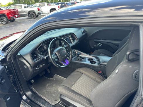 Used 2023 Dodge Challenger SXT w/ Blacktop Package image 9