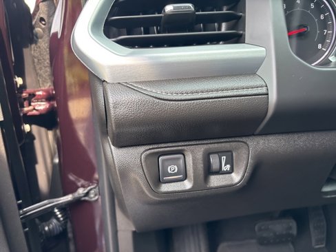 Used 2018 GMC Acadia SLT image 23