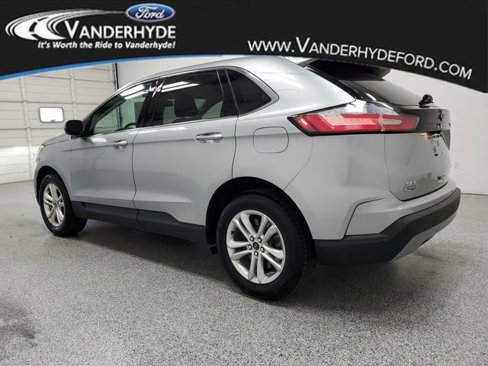 Used 2023 Ford Edge SEL image 4