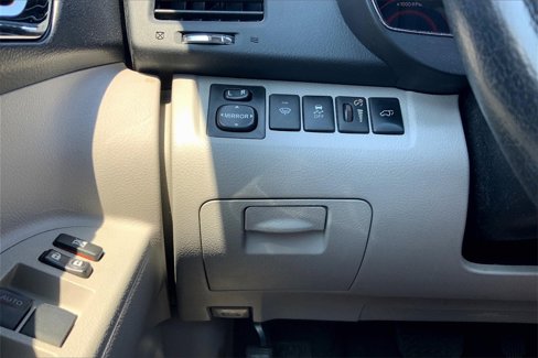 Used 2013 Toyota Highlander Limited image 36