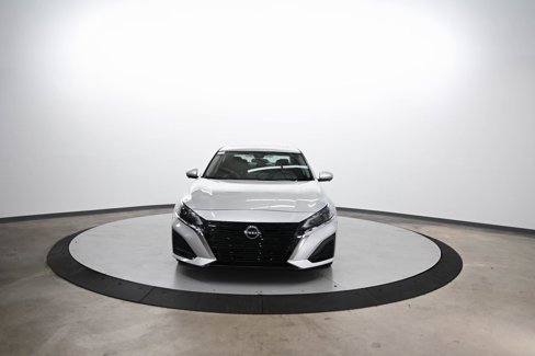 Used 2023 Nissan Altima 2.5 SL image 3