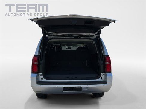 Used 2018 Chevrolet Suburban LT image 13