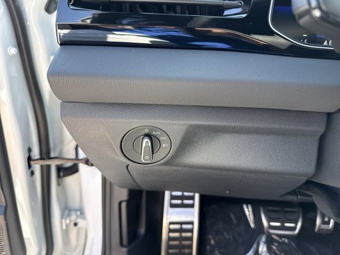 New 2025 Volkswagen Jetta Sport image 13