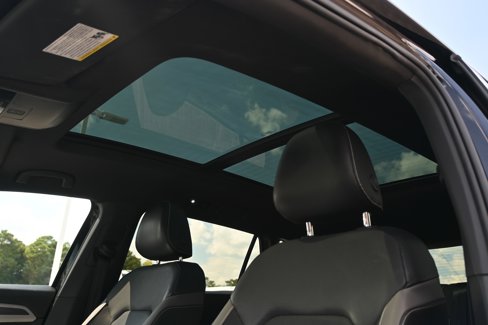 Used 2020 Volkswagen Atlas Cross Sport SEL Premium image 9