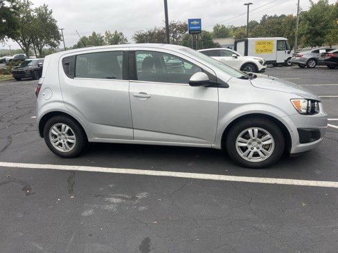 Used 2016 Chevrolet Sonic LT image 2