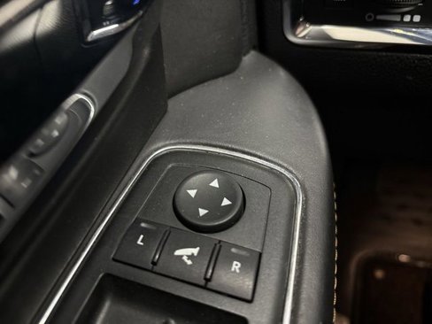 Used 2014 RAM 1500 Laramie Longhorn image 46