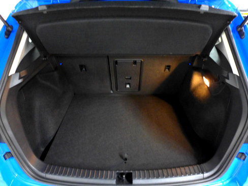 Used 2022 Volkswagen Taos SE w/ Panoramic Sunroof Package image 60