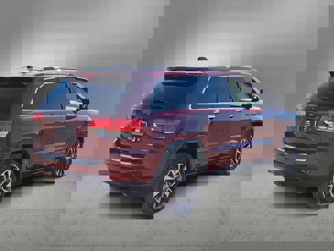 Used 2018 Jeep Grand Cherokee Limited w/ Luxury Group II image 8