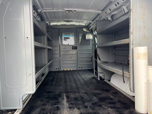 Used 2018 Chevrolet Express 2500 w/ Driver Convenience Package image 27