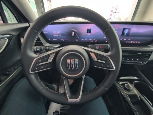Used 2024 Buick Envision Preferred image 28