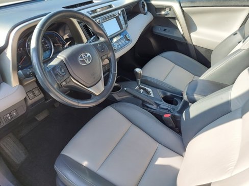 Used 2014 Toyota RAV4 Limited image 18