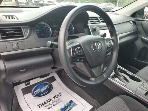 Used 2017 Toyota Camry LE image 15