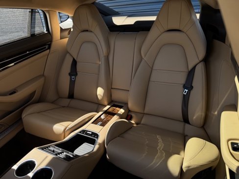 Certified 2023 Porsche Panamera 4S Executive image 30