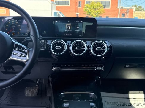 Used 2020 Mercedes-Benz CLA 250 image 17