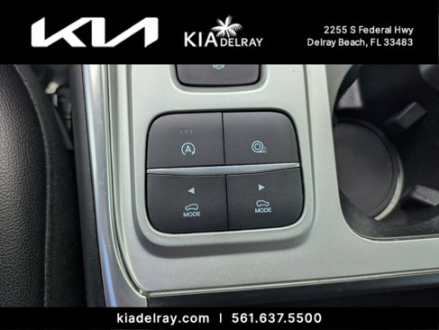 Used 2020 Ford Explorer Limited image 28