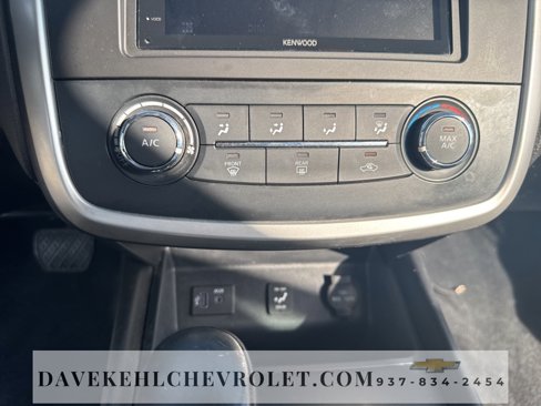 Used 2017 Nissan Altima 2.5 SR w/ LED Appearance Package image 14