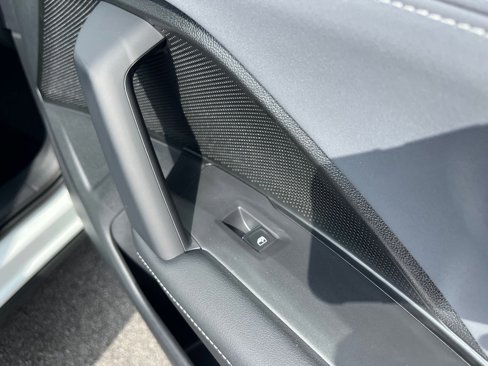 New 2025 Volkswagen Tiguan SE image 22